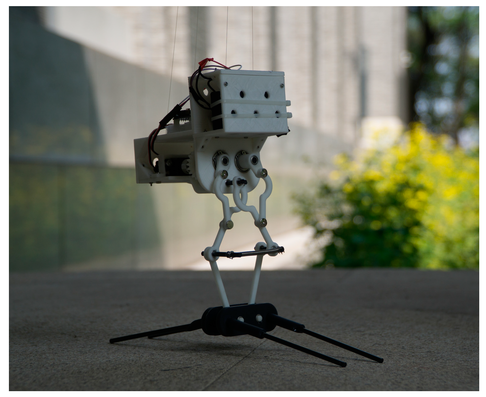 Applied Sciences | Free Full-Text | Design and Experimental Evaluation of a  Single-Actuator Continuous Hopping Robot Using the Geared Symmetric  Multi-Bar Mechanism